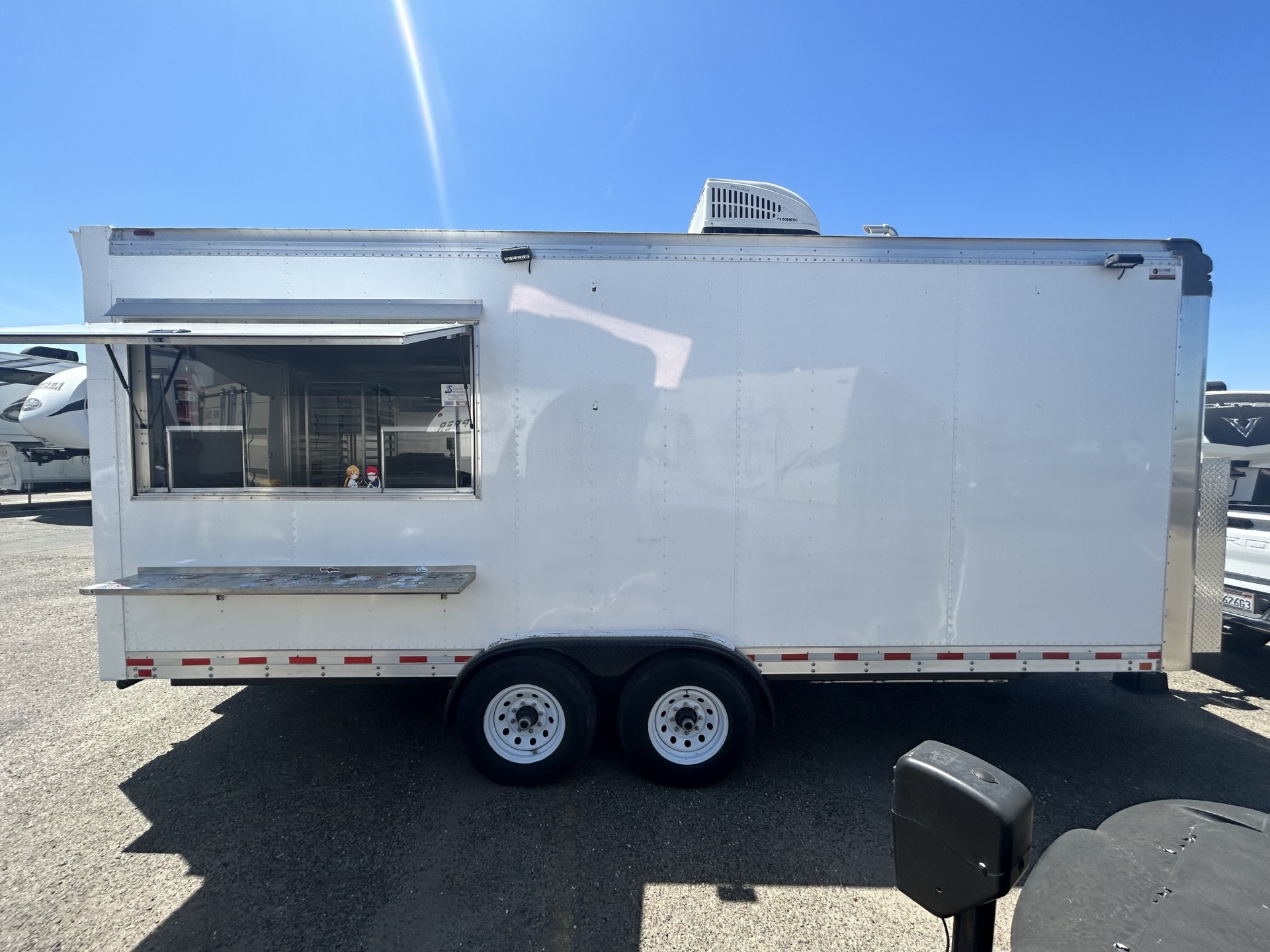 2021 Commercial  Food Truck Royal Custom Trailer