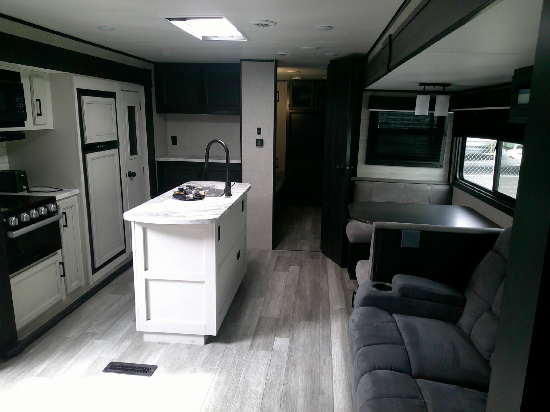 RV for sale: 2022 Jayco Travel Trailer Jay-Flight 33RBTS 38' in Lodi ...