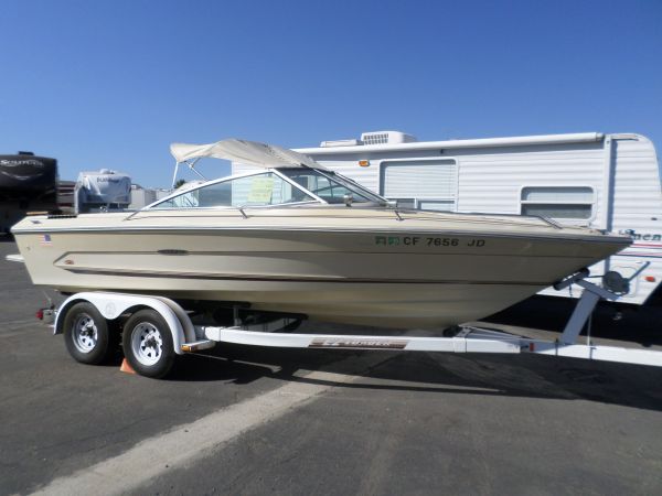 1985 Sea Ray Open Bow 20