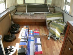 1972 Airstream Sovereign Land Yacht Trailer Photo 3