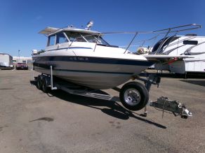 1988 Bayliner Trophy 2460 Cuddy Cabin Fishing Boat Photo 2