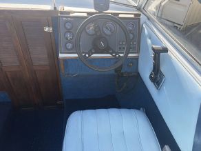 1989 Bluewater I O Cuddy Cabin  Boat Photo 5