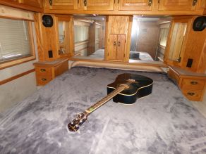 1990 Beaver Contessa Diesel Pusher Photo 5