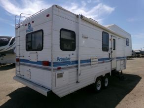 1995 Fleetwood Prowler 5th Wheel Trailer Photo 2