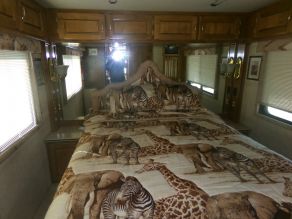 1995 Monaco Safari Ivory 37M Photo 3