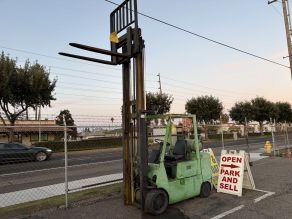 1996 Mitsubishi 5000 LB Forklift Photo 2