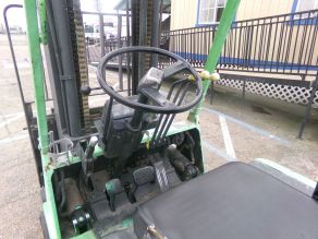 1996 Mitsubishi 5000 LB Forklift Photo 3