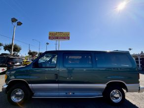 1996 Ford Chateau Club Wagon Passenger Van