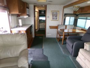 1996 Georgie Boy Cruise Master Class A Motorhome Photo 3