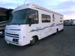 1996 Winnebago Itasca Sunrise Class A Motorhome Photo 2
