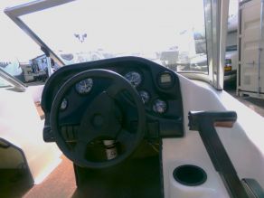 1997 Nitro Fish and Ski 185 Sport SF Outboard Boat Photo 6