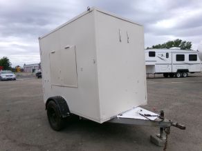 2000 5 X 9 Utility Trailer Enclosed Photo 2