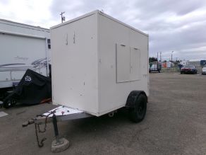 2000 5 X 9 Utility Trailer Enclosed Photo 4