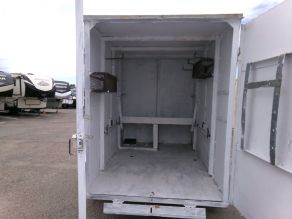 2000 5 X 9 Utility Trailer Enclosed Photo 5