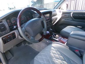 2000 Toyota Land Cruiser Limited Photo 4