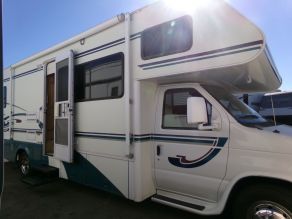 2001 Winnebago Itasca Photo 2