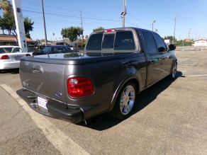 2002 Ford F-150 Supercharged Harley Davidson Edition Photo 2