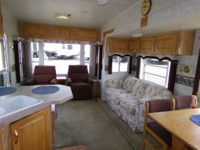2002 Holiday Rambler Alumascape 5th Wheel Photo 4