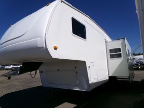 2002 Keystone Cougar 5th Wheel Photo 2