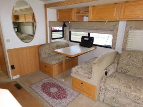 2002 Winnebago Adventurer Class-A Photo 5