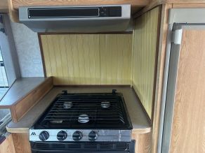 2003 R-Vision Trail Lite B Plus Class B Motorhome Photo 5
