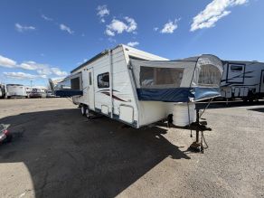 2003 Thor Tahoe Hybrid Travel Trailer Photo 2