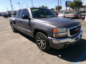 2003 GMC Sierra SLT Step Side Extended Cab SB Photo 2