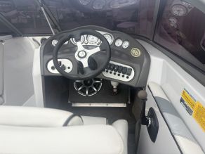 2004 Moomba Outback Photo 5