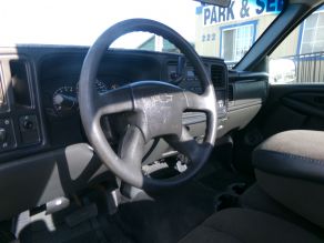 2004 Chevrolet 2500 HD Silverado Long Bed Photo 5