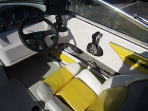 2006 Sea Ray 205 Sport Photo 6