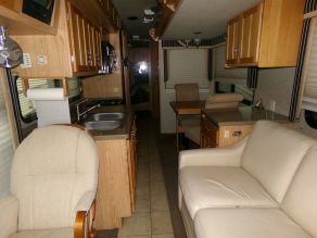 2006 Alfa See Ya Class A Diesel Pusher Photo 3