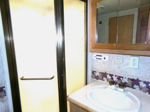 2006 Newmar Cypress Fifth Wheel Trailer Photo 6