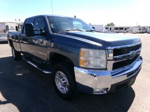 2008 Chevy Duramax 3500 HD Crew Cab Diesel Long Bed Photo 2