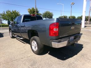 2008 Chevy Duramax 3500 HD Crew Cab Diesel Long Bed Photo 3