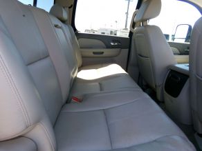 2008 Chevy Duramax 3500 HD Crew Cab Diesel Long Bed Photo 5