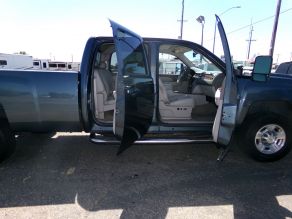 2008 Chevy Duramax 3500 HD Crew Cab Diesel Long Bed Photo 6
