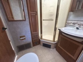 2007 Fleetwood Tioga Class C Motorhome Photo 6