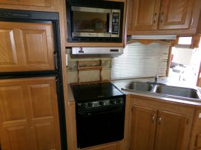 2007 Forest River WildCat 5th Wheel Photo 6