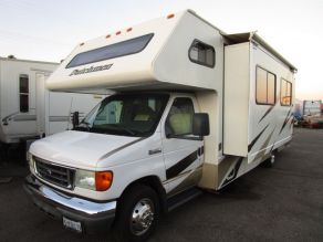 2007 Thor Class C Motor Home Dutchmen model 31P Photo 3