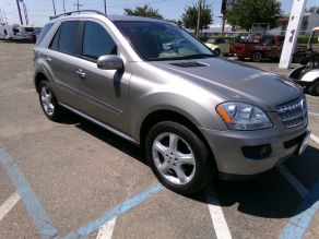 2008 Mercedes-Benz ML 350 4-Matic AWD Photo 2