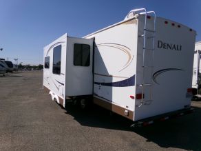2009 Dutchman 26-FB-DSL Denali Travel Trailer Photo 2