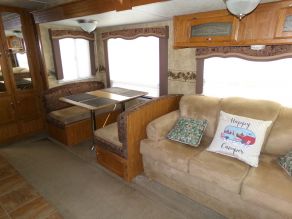 2009 Dutchman 26-FB-DSL Denali Travel Trailer Photo 6