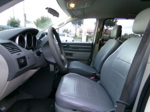 2010 Dodge Grand Caravan SE Photo 3