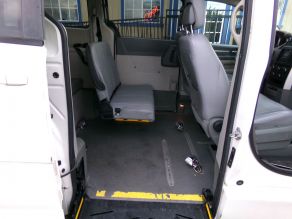 2010 Dodge Grand Caravan SE Photo 5