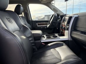 2010 Dodge Ram Laramie Mega Cab 2500 4X4 Diesel SB Photo 4