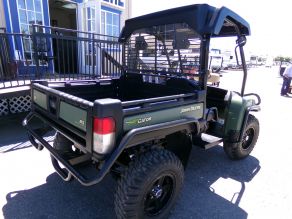 2010 John Deere Gator 25i side-by-side Photo 6