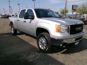 2011 GMC Sierra 2500HD 4X4 Diesel Short Bed Truck Photo 2