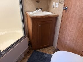 2011 Forest River Wildcat Travel Trailer Photo 6