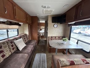 2011 Jayco JayFlight Travel Trailer Photo 3