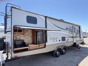 2012 Forest River Wildcat Maxx T29BHS Slate Edition Travel Trailer Photo 2